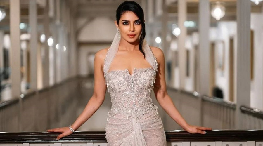 ভক্তদের সতর্ক করলেন প্রিয়াঙ্কা