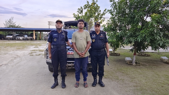 কালীগঞ্জে পিতাকে কুপিয়ে আহত করায় পুত্র আটক