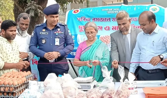 টাঙ্গাইলে রমজান মাসে সুলভ মূল্যে বিক্রয়কেন্দ্রের উদ্বোধনী