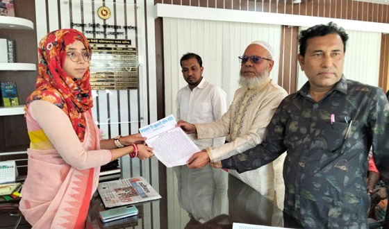 কলমাকান্দায় ইটভাটা মালিক সমিতির স্মারকলিপি প্রদান