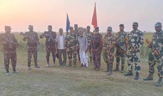 কুষ্টিয়া সীমান্তে দুই ভারতীয়কে ফেরত দিল বিজিবি