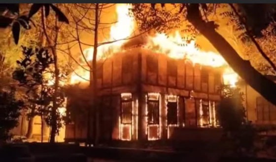 মুন্সীগঞ্জের লৌহজংয়ে আগুনে ৪টি বসতঘর ভস্মীভূত