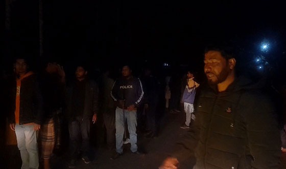 লালমনিরহাটে তুচ্ছ ঘটনাকে কেন্দ্র করে দুই পক্ষের সংঘর্ষ, আহত ৮