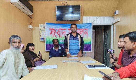 তালতলীতে জমি দখলের চেষ্টা, হামলায় আহত ৪