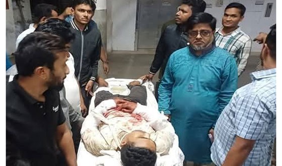 ছাত্রদল নেতার হাত ও পায়ের রগ কর্তন করেছে বিএনপি নেতা