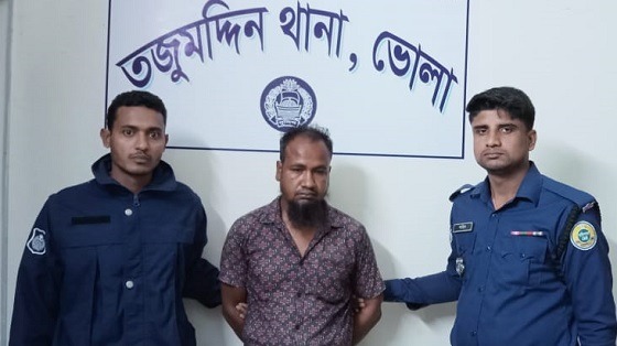 তজুমদ্দিনে এক কেজি গাঁজাসহ আটক ১