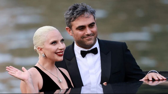 বাগদত্তার প্রশংসায় পঞ্চমুখ লেডি গাগা