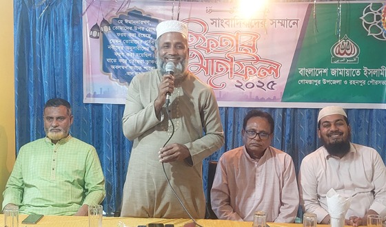 গোমস্তাপুরে সাংবাদিকদের সম্মানে ইফতার মাহফিল