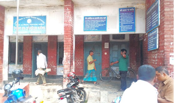 রাজারহাট সাব-রেজিস্ট্রার অফিসে বেড়েছে সেবার মান