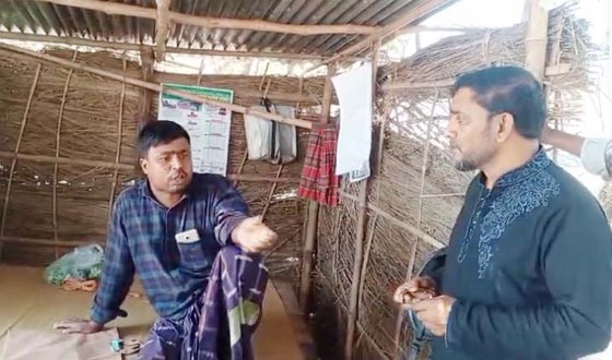 নওগাঁর  রাঙ্গামাটি ঘাটে নদীপারাপারে অতিরিক্ত টোল আদায়