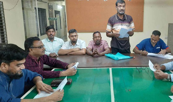 অভয়নগরে মৎস্যঘের মালিকদের সাংবাদিক সম্মেলন