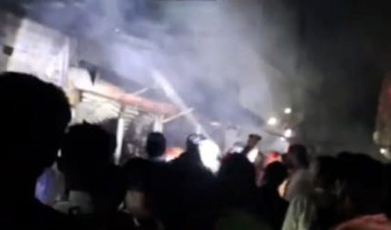 হাজীগঞ্জে আগুনে পুড়েছে ১৭ ব্যবসা প্রতিষ্ঠান, ক্ষতি কোটি টাকা