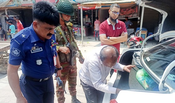 চাঁদপুরে শতাধিক যানবাহনে তল্লাশি, ১০ গাড়ি জব্দ