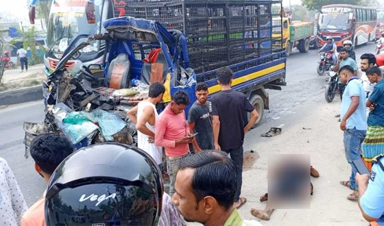 গাজীপুরে পিকআপ ভ্যান-ট্রাক সংঘর্ষ, দুজন ঘটনাস্থলেই নিহত