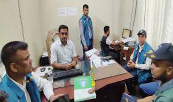 সিলেট বিআরটিএ কার্যালয়ে ঘুষ বাণিজ্যের অভিযোগে দুদকের অভিযান