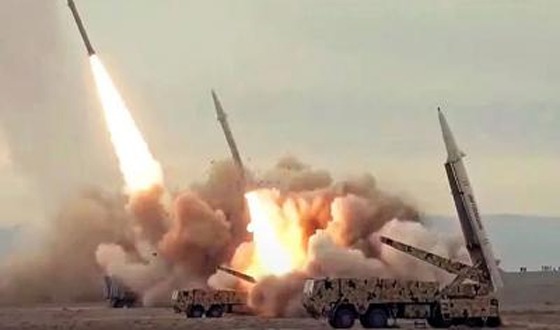 এবার ভারতের ১৫ শহরে ক্ষেপণাস্ত্র হামলা চালালো পাকিস্তান