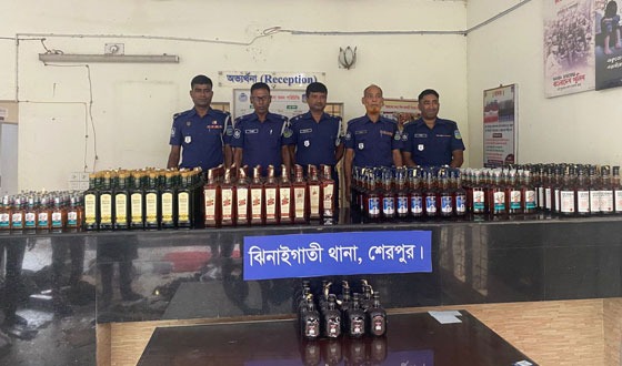 ঝিনাইগাতীতে ৩শ বোতল ভারতীয় মদ জব্দ