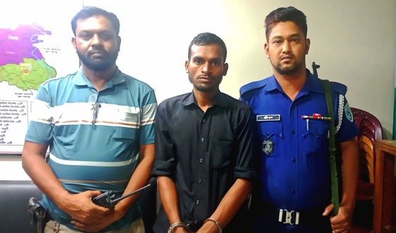 ঘোড়াঘাটে আন্তঃজেলা ডাকাত দলের সদস্য শাকিল গ্রেপ্তার