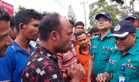 রংপুরে অবৈধ সিএনজি স্ট্যান্ড উচ্ছেদ