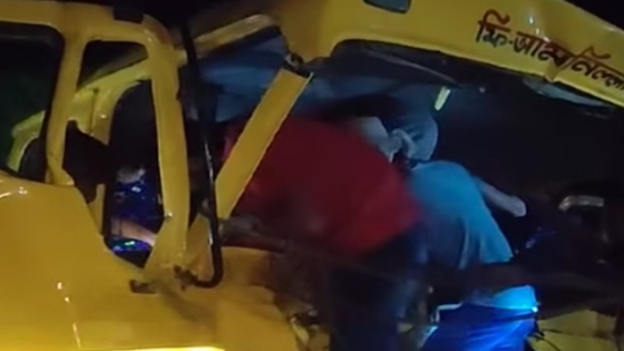 রাজশাহীতে সড়ক দুর্ঘটনায় ট্রাকের হেলপার নিহত