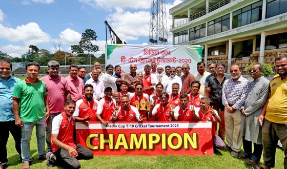বগুড়ায় মিডিয়া কাপ ক্রিকেট টুর্ণামেন্টে শহীদ শিমুল একাদশ চ্যাম্পিয়ন