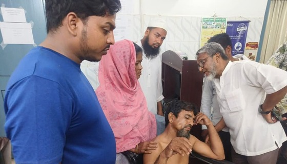 সিংড়ায় মসজিদ, মাদ্রাসার কমিটি নিয়ে সংঘর্ষে আহত ৮