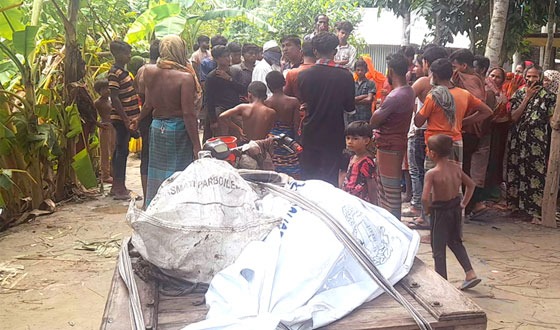 চিতলমারীতে খাল থেকে মহিলার লাশ উদ্ধার