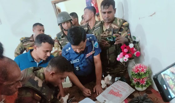 সাতকানিয়ায় ৩৯০০ ইয়াবাসহ ৩ নারী আটক