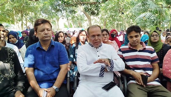 ‘সড়ক যোগাযোগ, কৃষি ব্যবস্থা ও শিক্ষার উন্নয়ন করতে চাই: ড. ফরহাদ