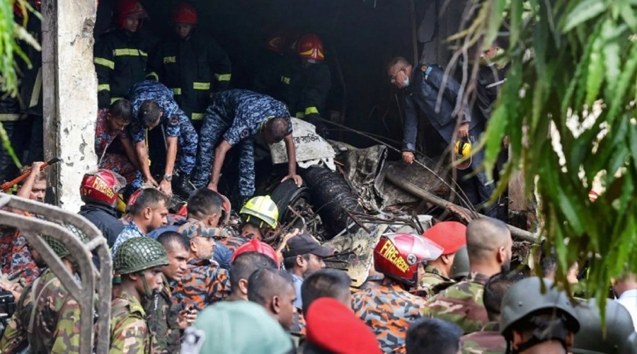 পাইলটের উড্ডয়ন ত্রুটির কারণেই মাইলস্টোনে বিমান বিধ্বস্ত হয়