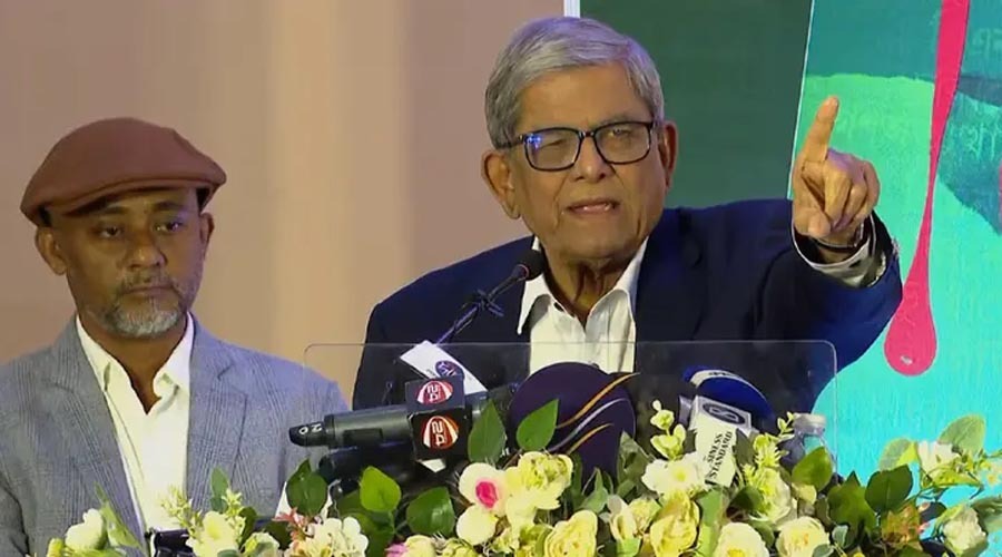 গণতন্ত্রে ফেরার লড়াইয়ে সহিংসতা নয়, নতুন মোর্চা গঠনের আহ্বান মির্জা ফখরুলের