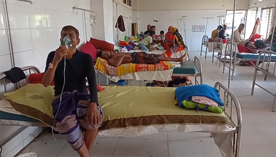 খুলনার ডুমুরিয়ার স্বাস্থ্য কমপ্লেক্স নামেই সরকরি চিকিৎসা সেবা প্রতিষ্ঠান