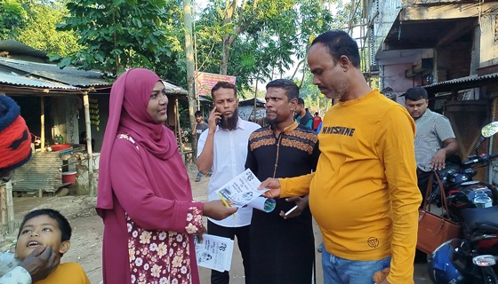 মনোনয়নপত্র কিনেছেন এনসিপির সামিরা খানম, করছেন গণসংযোগ