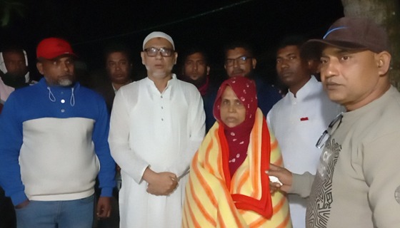 লোহাগড়ায় শীতার্তদের মাঝে কম্বলসহ বিএনপির ৩১ দফার লিফলেট বিতরণ