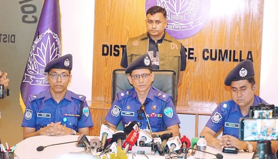 কুমিল্লায় আন্তঃজেলা কুখ্যাত ডাকাত সর্দারসহ গ্রফতার ১৩