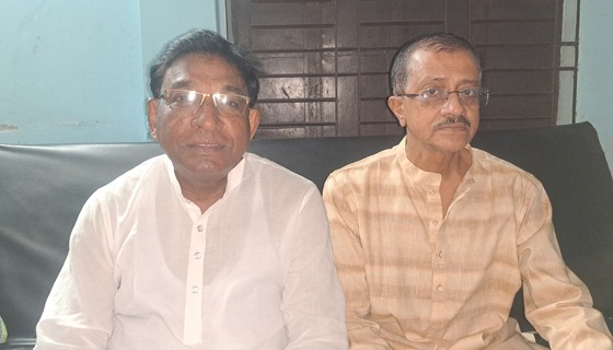 কচুয়ায় দূর্গাপূজা মন্ডপ পরিদর্শনে ড. এ বি এম ওবায়দুল ইসলাম