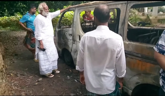 কাপাসিয়ায় ভাড়ায় চালিত টয়োটা হায়েস গাড়িটি পুড়িয়ে দেয়ার অভিযোগ