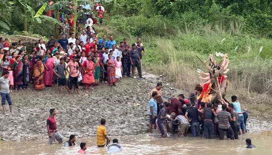 দৌলতপুর সীমান্তে প্রতিমা বিসর্জনে কঠোর নিরাপত্তা