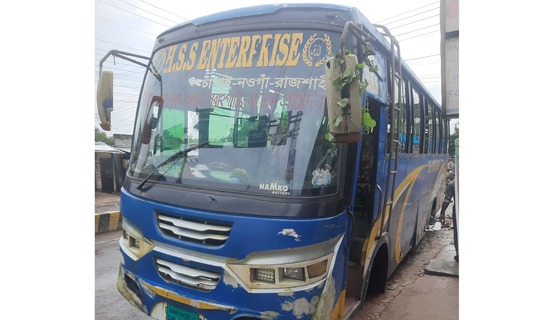 নাচোলে বাস চাপায় মটরসাইকেল আরোহী নিহত