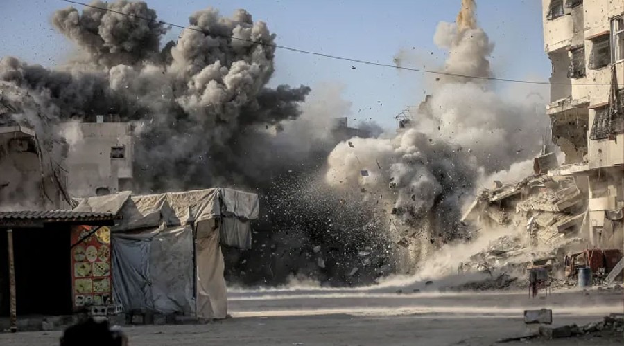 ইসরায়েলি বোমাবর্ষণে গাজায় নিহত অন্তত ৭০, ট্রাম্পের আহ্বানও উপেক্ষিত