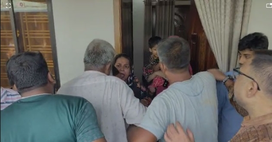 রাজশাহীতে কোল্ড স্টোরেজের অফিস কক্ষে কিশোরী তরুণ ও নারীকে নির্যাতন, গ্রেপ্তার ৩