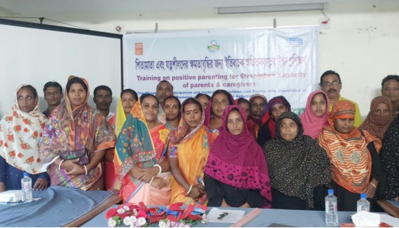 আশাশুনিতে পরিচর্চাকারীদের পজেটিভ প্যারেনটিং বিষয়ক প্রশিক্ষণ