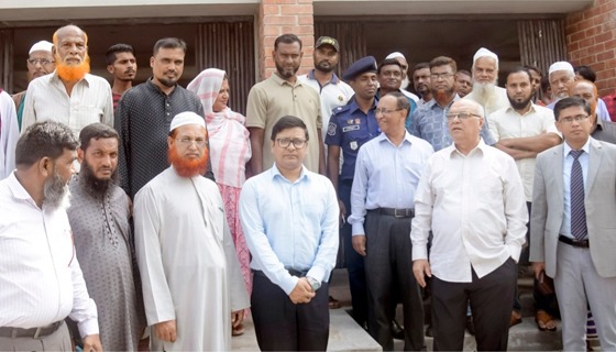 দুর্যোগকালে জনদুর্ভোগ লাঘবে সরকার আশ্রয়কেন্দ্র নির্মাণ করেছে