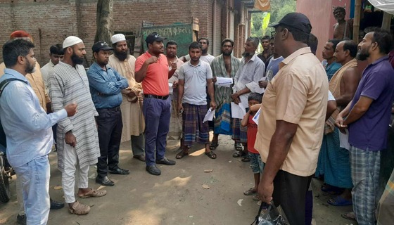 দৌলতপুরে স্কোয়াড টিমের সচেতনতা ও লিফলেট  বিতরণ