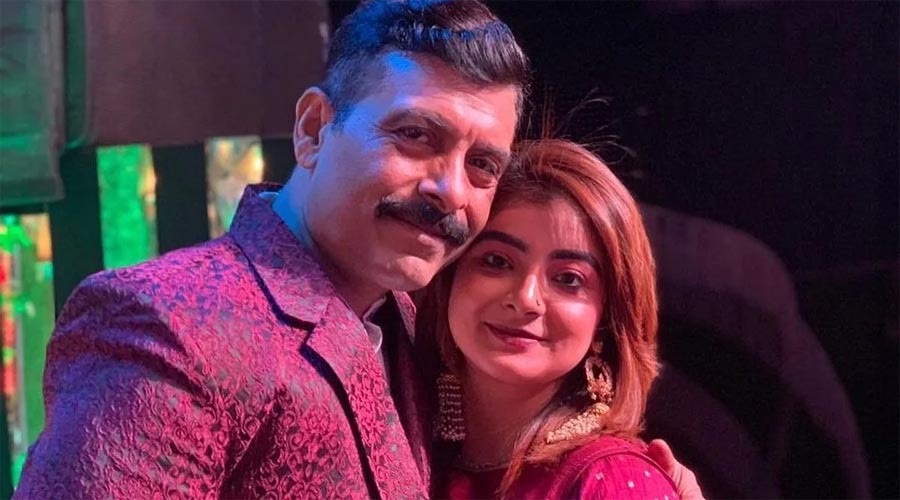 ভাঙা সংসার জোড়া লাগল সুদীপ-পৃথার, দুই ছেলেকে রেখে আবার একসাথে