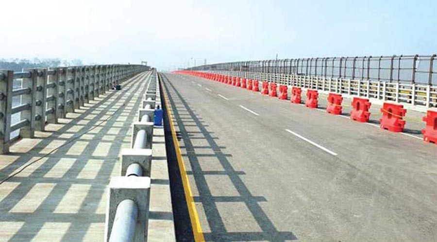 শেখ হাসিনাসহ ১৭ জনের বিরুদ্ধে মামলা করতে যাচ্ছে দুদক