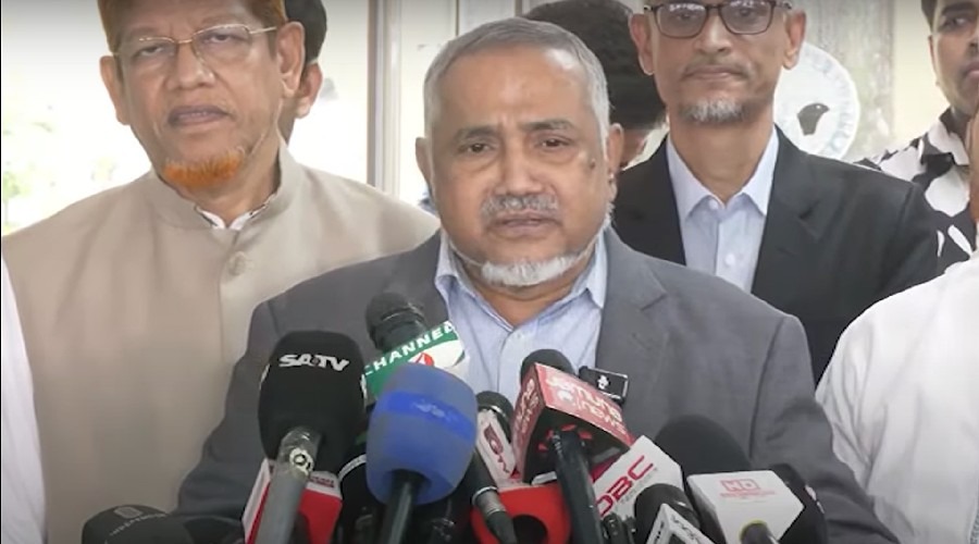 নভেম্বরেই গণভোট হবে, একদিনে জাতীয় নির্বাচন প্রস্তাব উদ্ভট: ডা. তাহের