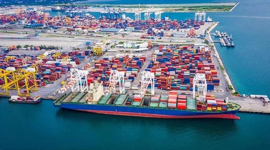 এন্ট্রি ফি বৃদ্ধির প্রতিবাদে চট্টগ্রাম বন্দরে ট্রেইলার চলাচল বন্ধ