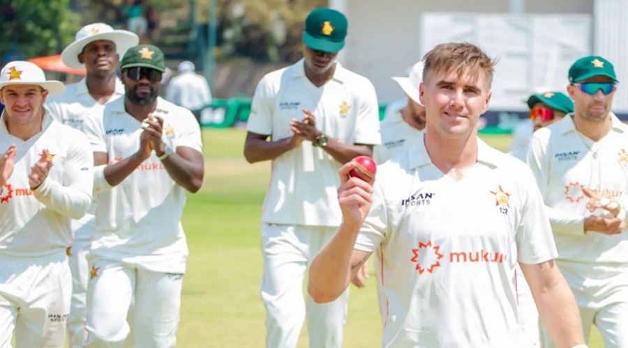 ইতিহাসের পাতায় নাম লিখলেন ব্র্যাড ইভান্স