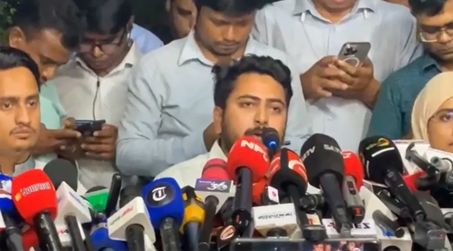 আমরা মনে করি এই মুহূর্তে নির্বাচন কমিশন পুনর্গঠন প্রয়োজন: নাহিদ ইসলাম